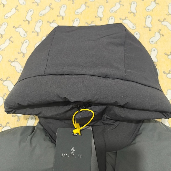 Moncler Windproof And Warm Down Jacket - Picture 2 of 13
